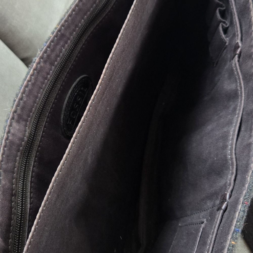 Fossil Wool Messenger Bag - Picture 16 of 16